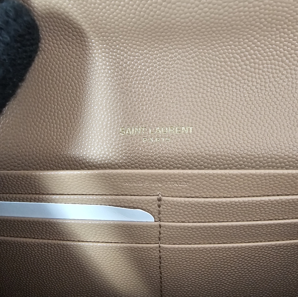 Yves Saint Laurent Grain De Poudre Matelasse Chevron Monogram Wallet - Picture 10 of 16